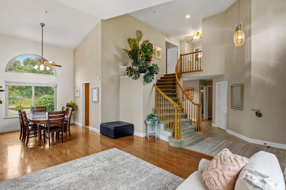 20382 Franciscan Way Salinas, CA 93908
