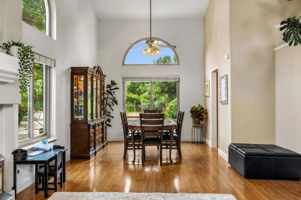 20382 Franciscan Way Salinas, CA 93908