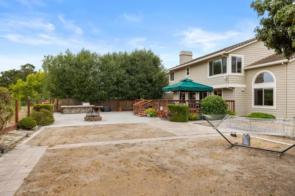 20382 Franciscan Way Salinas, CA 93908