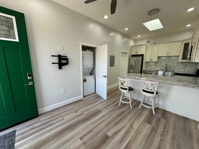 2114 Derby Avenue #B Capitola, CA 95010