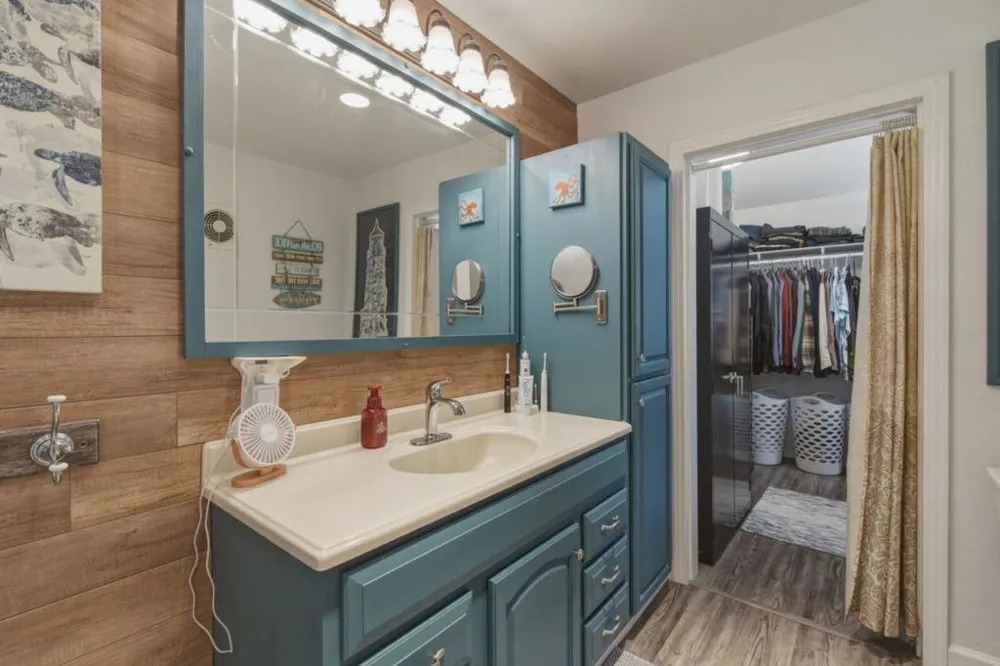 16640 Los Banos Street San Leandro, CA 94578