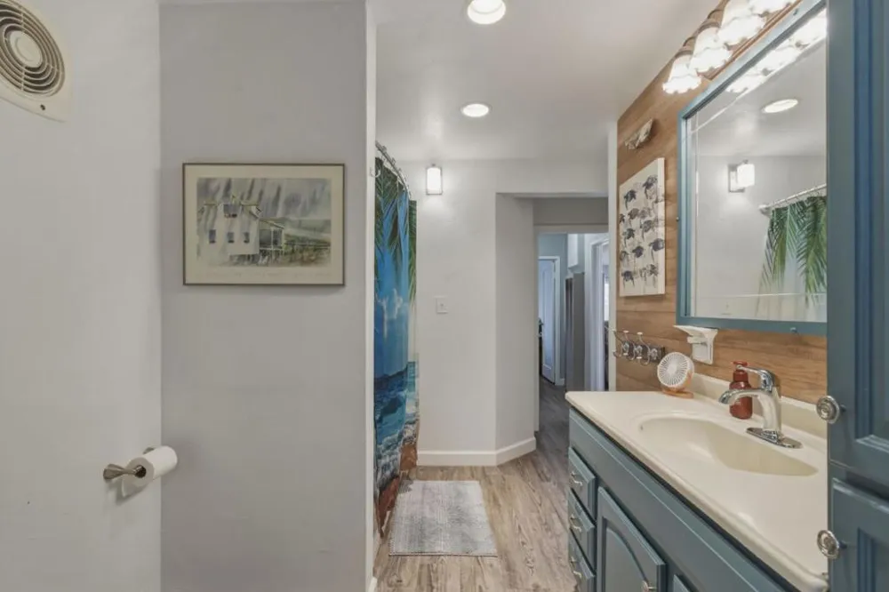 16640 Los Banos Street San Leandro, CA 94578