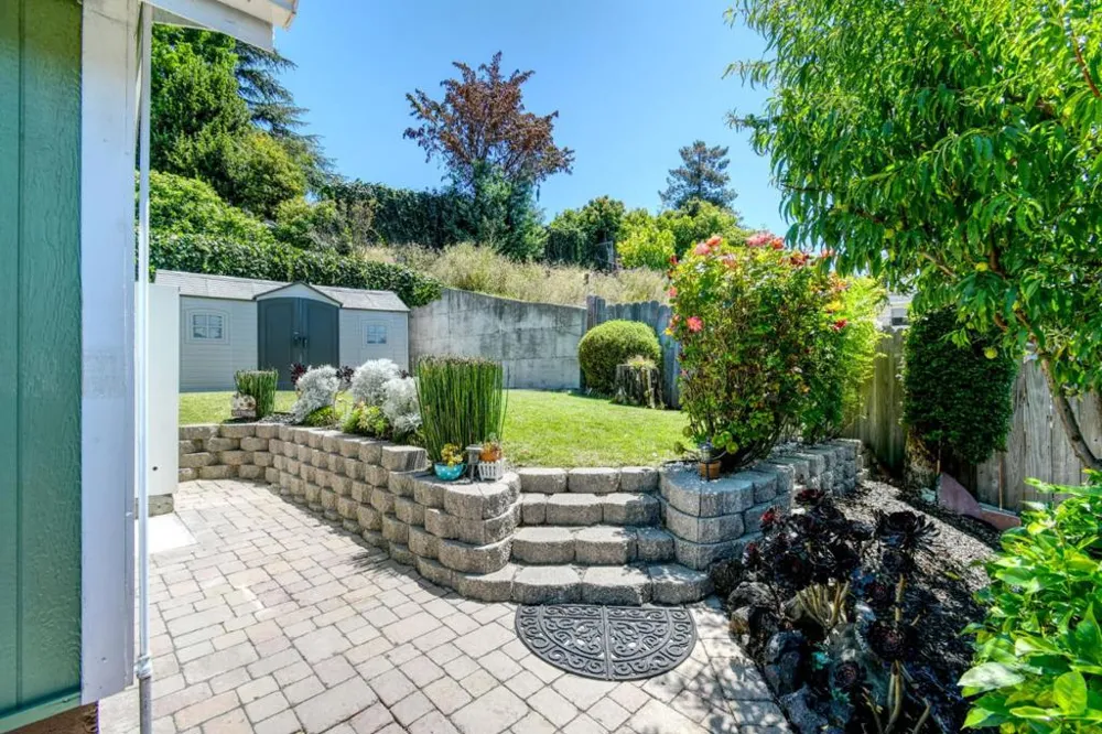 16640 Los Banos Street San Leandro, CA 94578