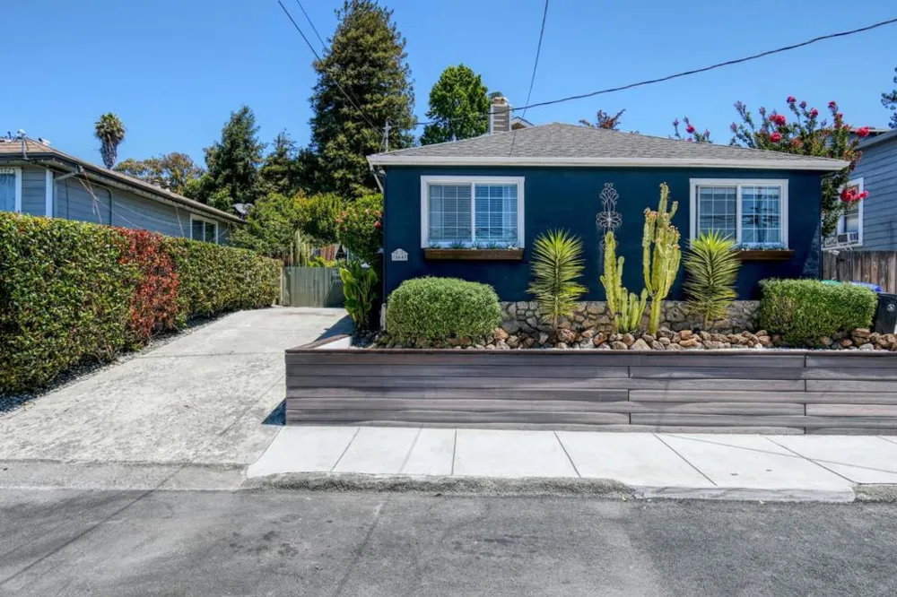 16640 Los Banos Street San Leandro, CA 94578