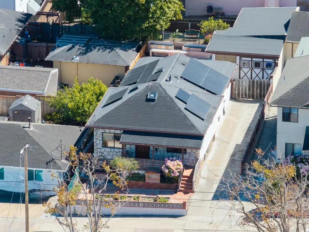 833 Hellam Street Monterey, CA 93940