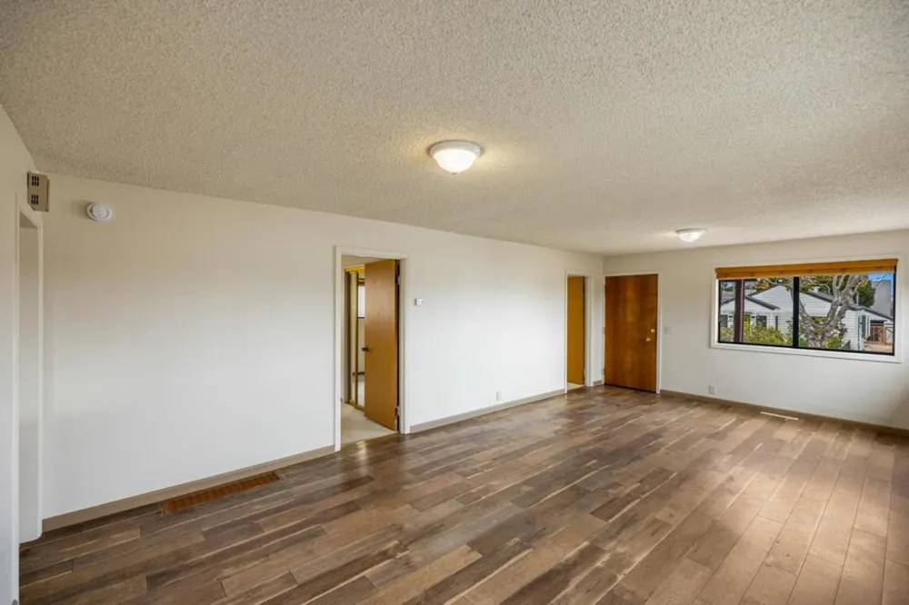 833 Hellam Street Monterey, CA 93940