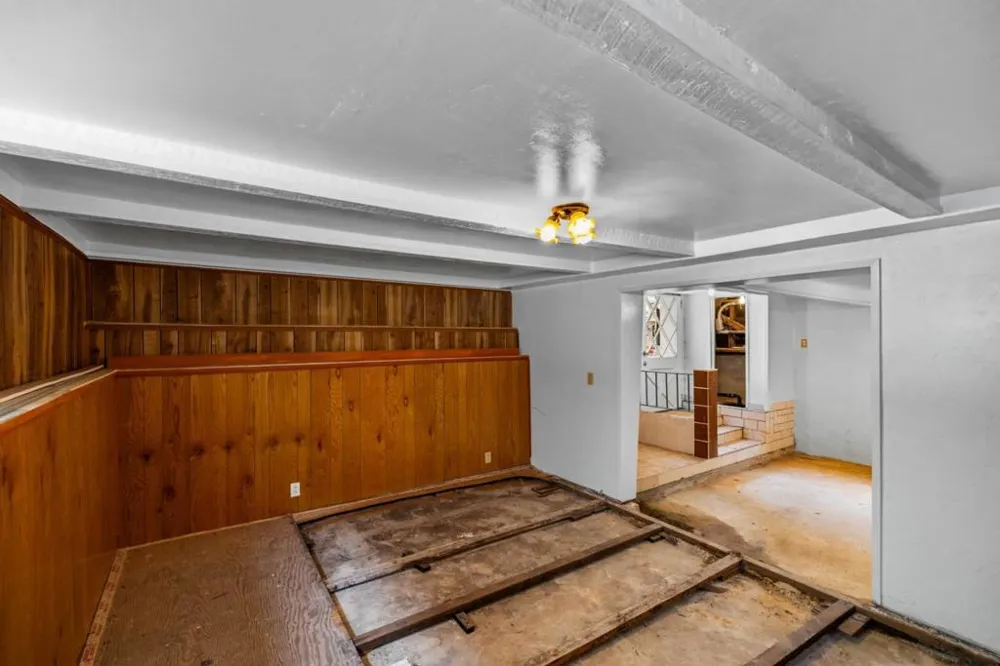 833 Hellam Street Monterey, CA 93940
