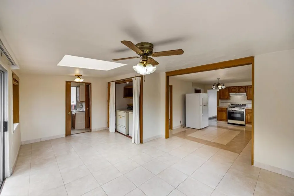 833 Hellam Street Monterey, CA 93940