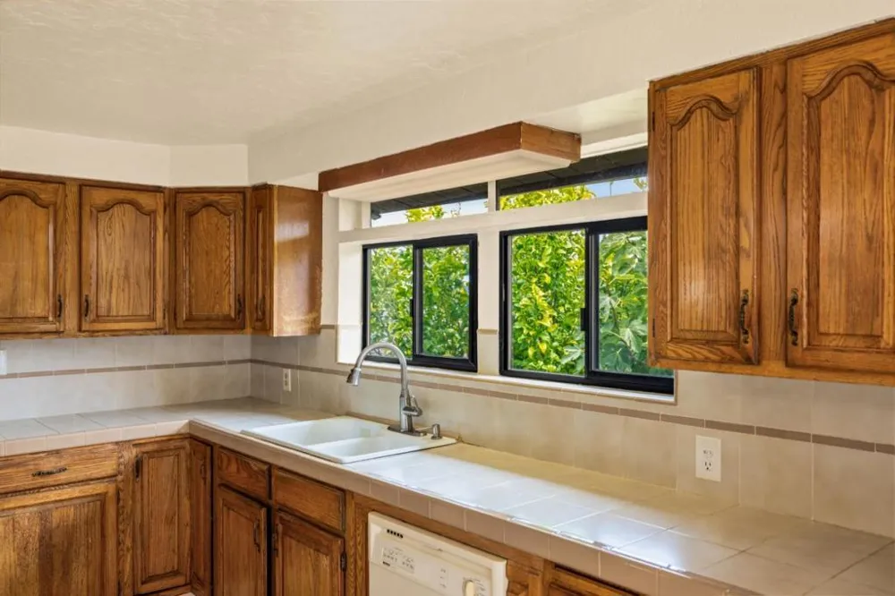 833 Hellam Street Monterey, CA 93940