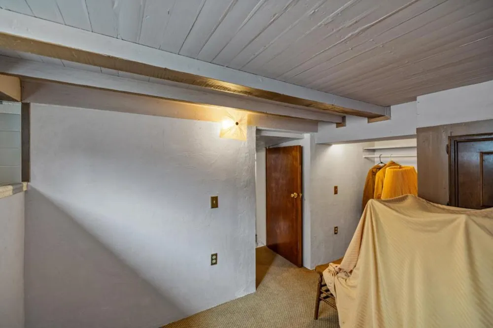 833 Hellam Street Monterey, CA 93940