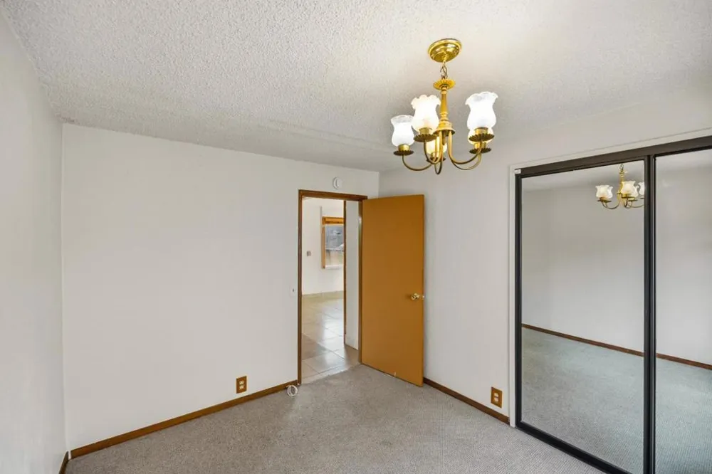 833 Hellam Street Monterey, CA 93940