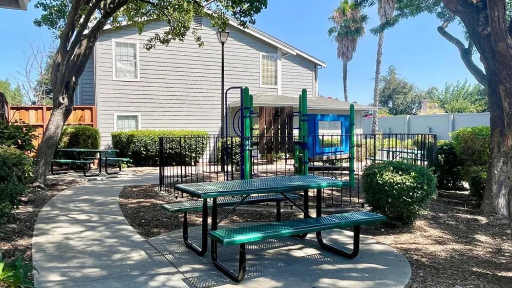 127 Harris Circle Bay Point, CA 94565