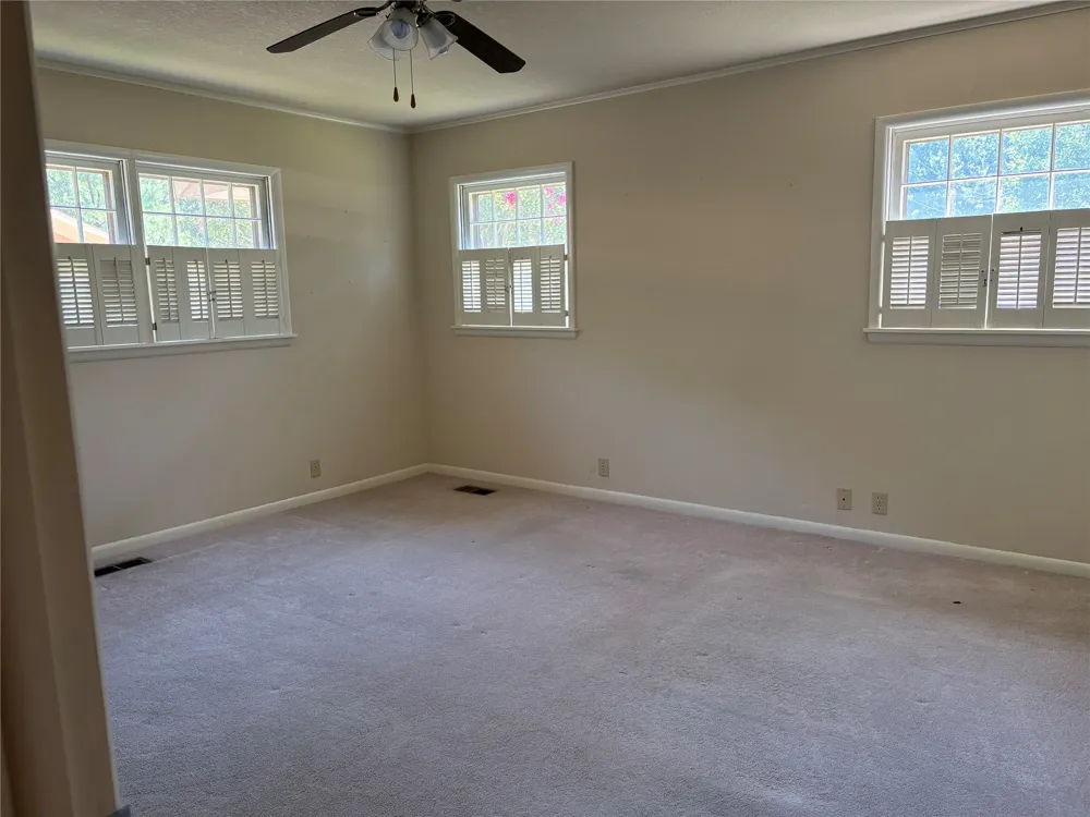 717 E Seneca Street E Tahlequah, OK 74464