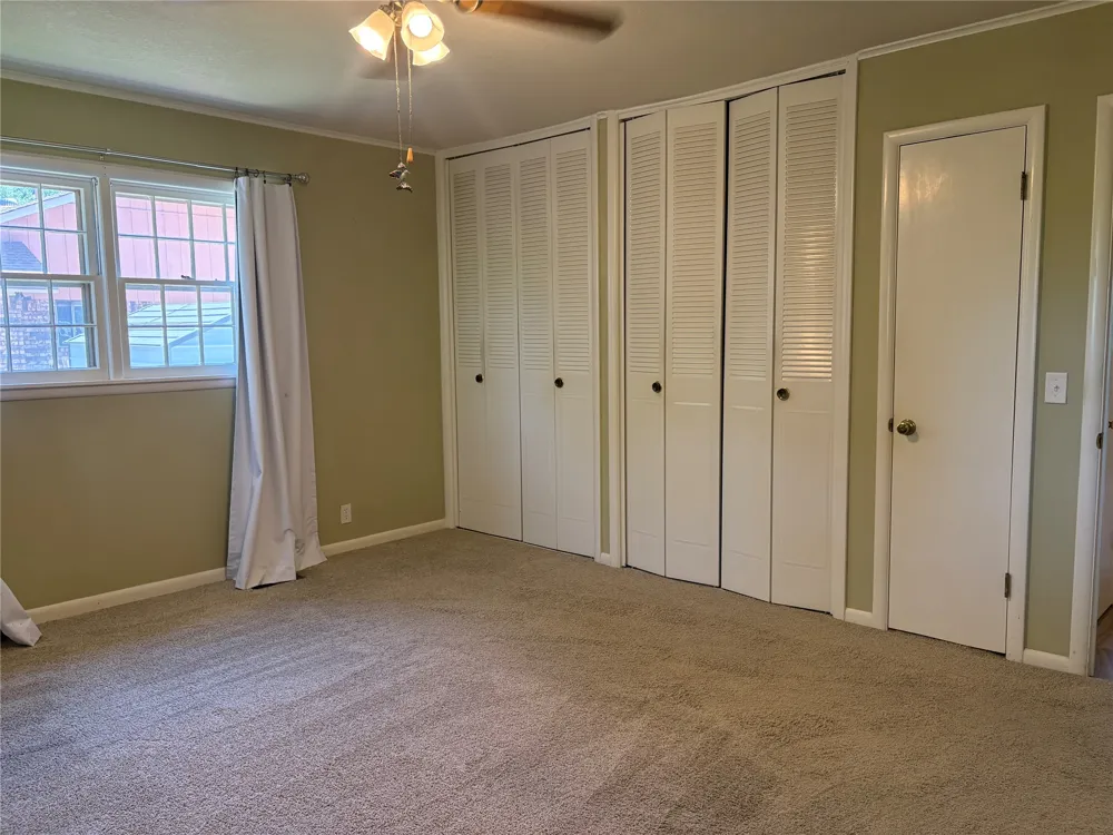 717 E Seneca Street E Tahlequah, OK 74464