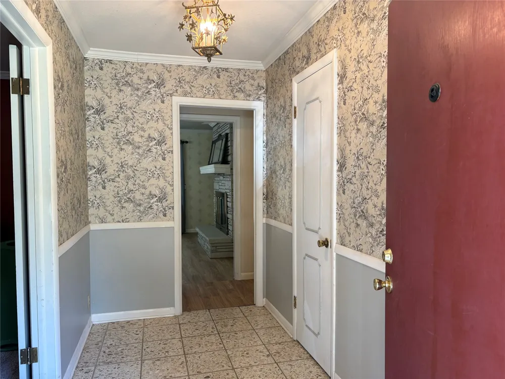 717 E Seneca Street E Tahlequah, OK 74464