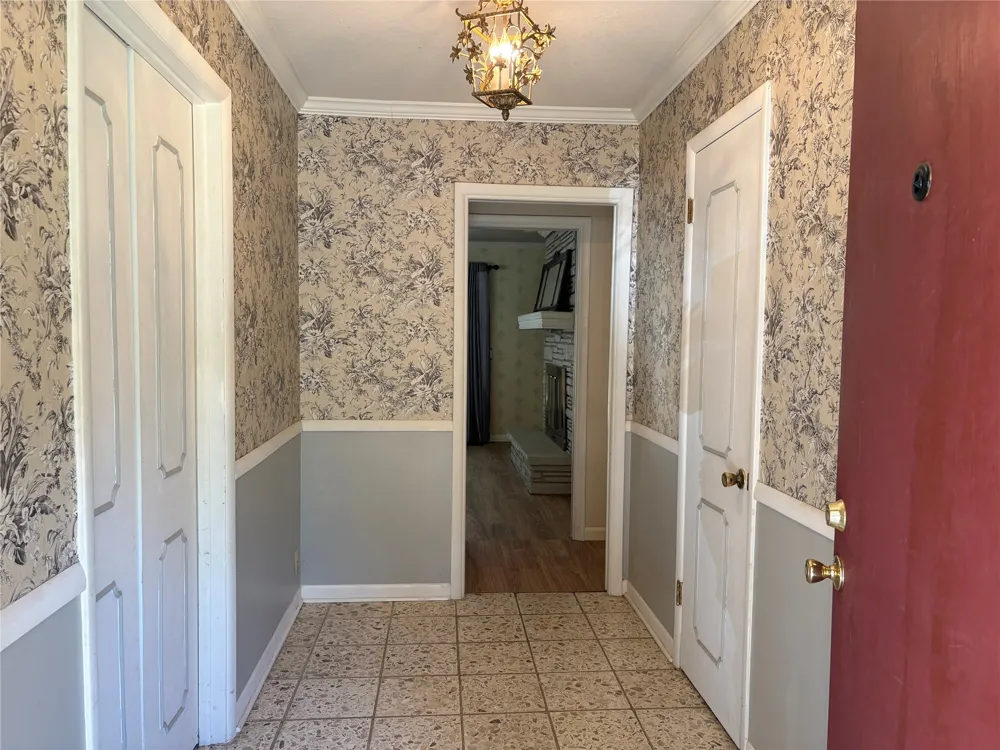 717 E Seneca Street E Tahlequah, OK 74464