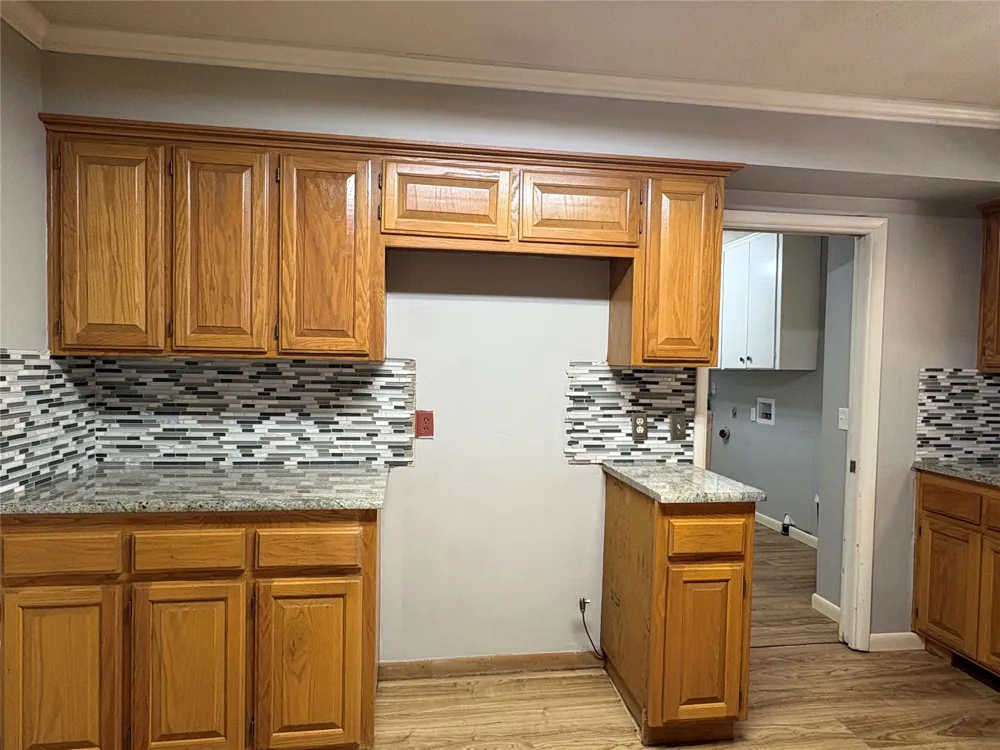717 E Seneca Street E Tahlequah, OK 74464
