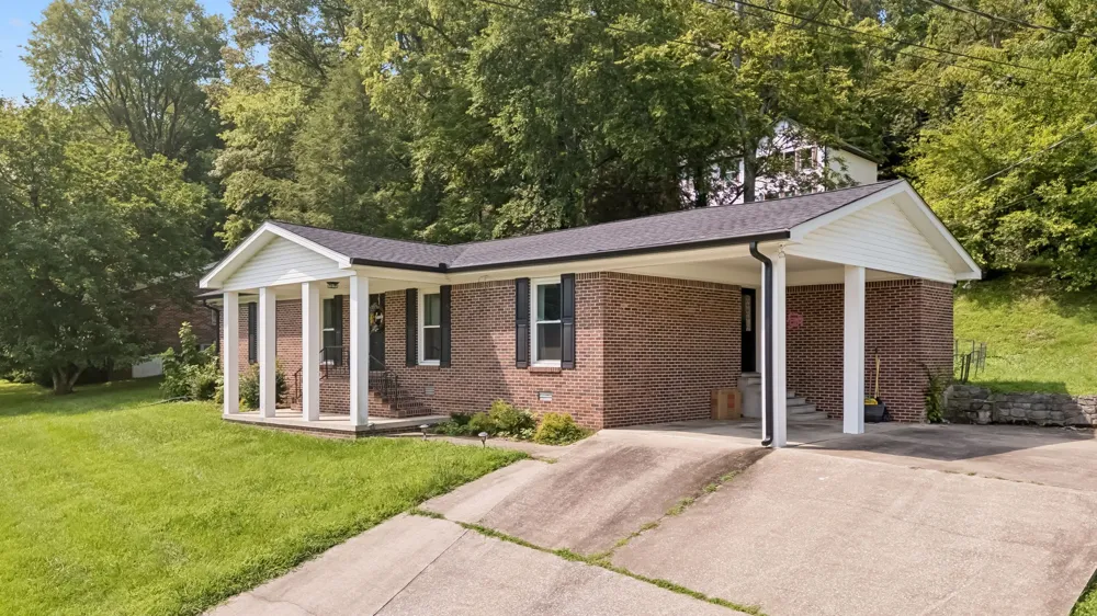 132 Hillwood Dr Carthage, TN 37030