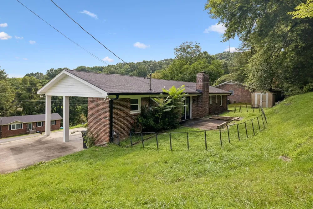 132 Hillwood Dr Carthage, TN 37030