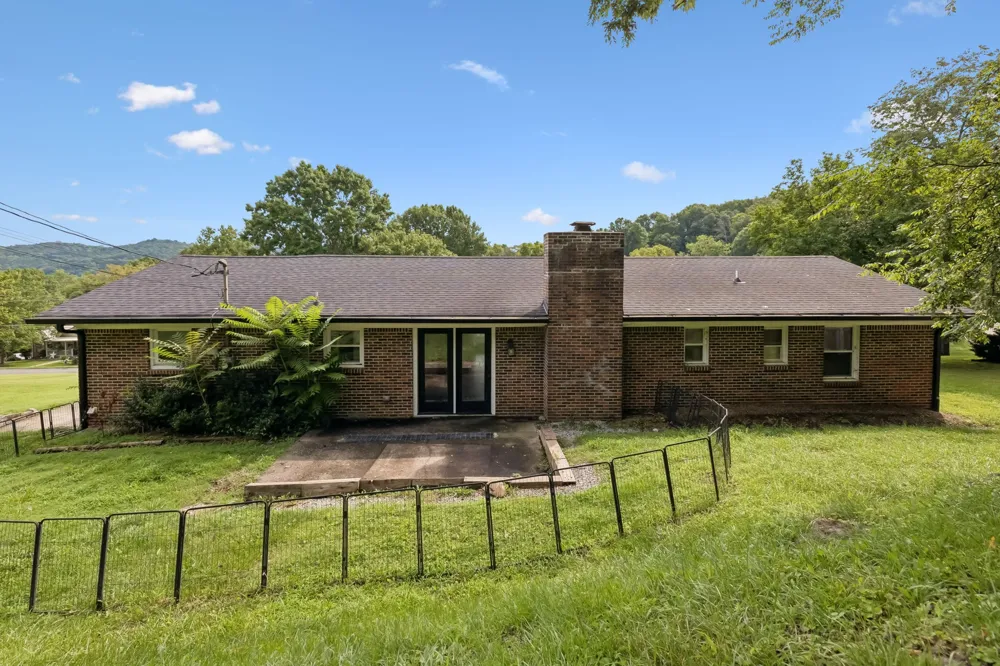 132 Hillwood Dr Carthage, TN 37030