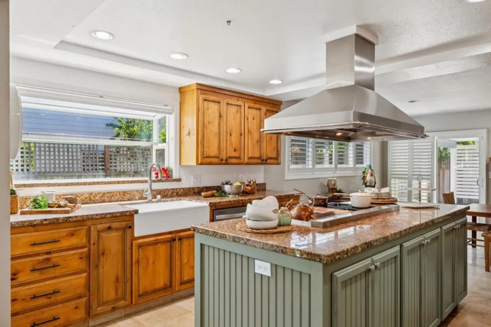 3230 Virgil Lane Santa Cruz, CA 95062