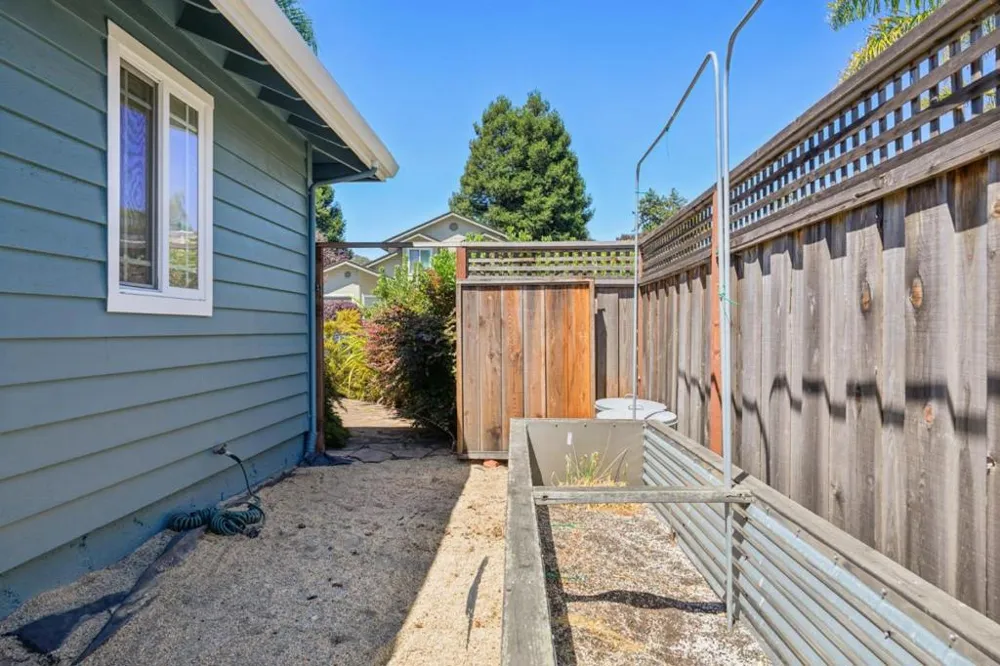 3230 Virgil Lane Santa Cruz, CA 95062