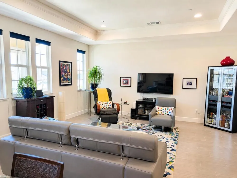 632 True Wind Way #608 Redwood City, CA 94063