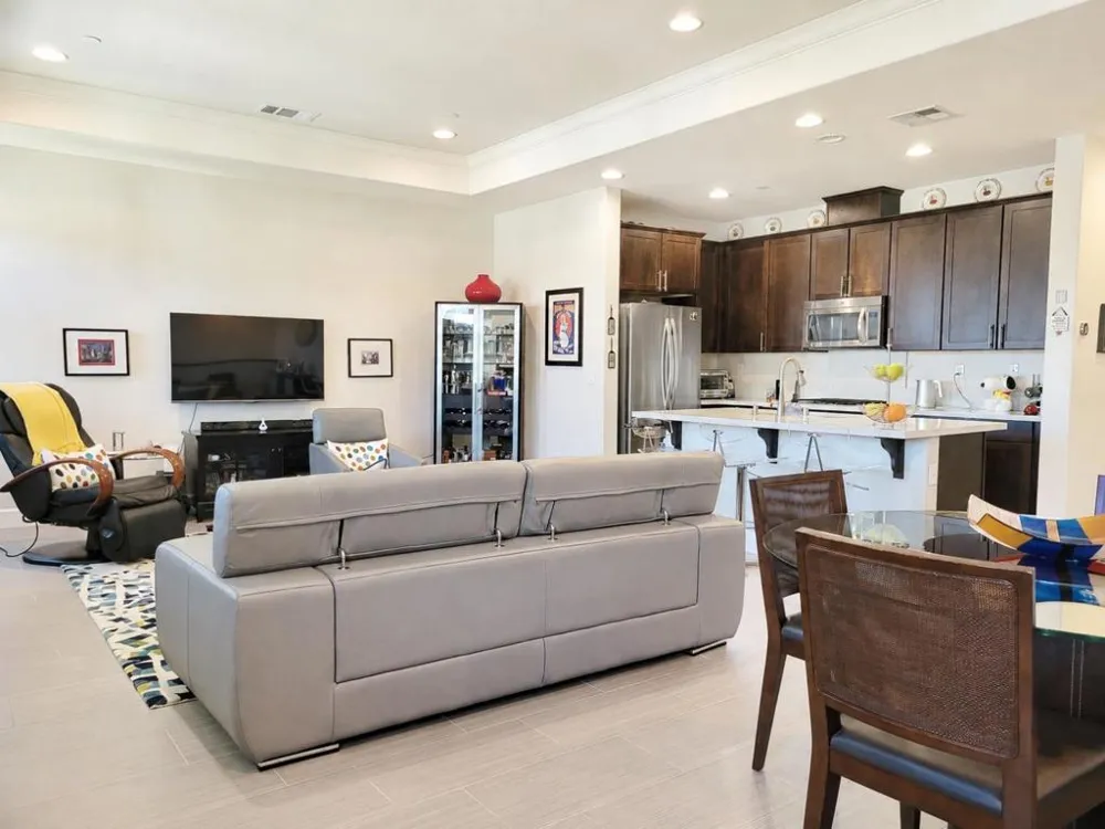 632 True Wind Way #608 Redwood City, CA 94063