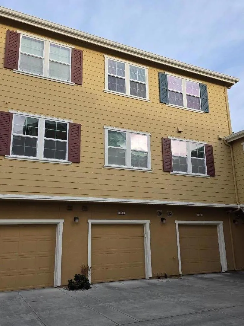 632 True Wind Way #608 Redwood City, CA 94063