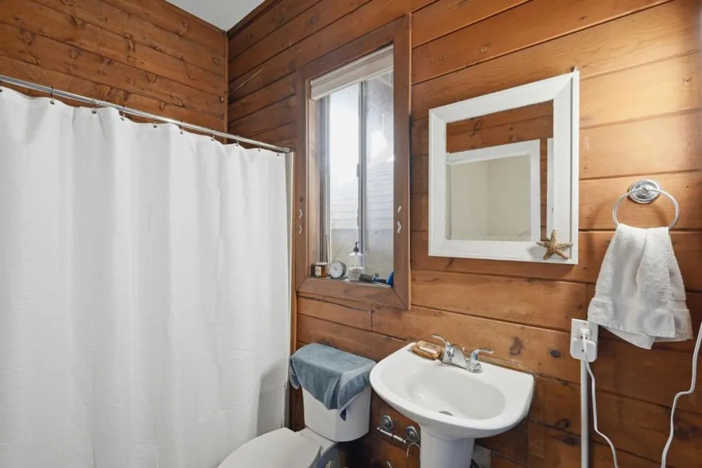 575 Myrtle Street Half Moon Bay, CA 94019
