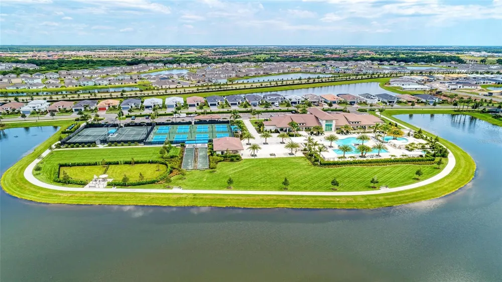 18388 ROCKPORT PLACE Lakewood Ranch, FL 34211