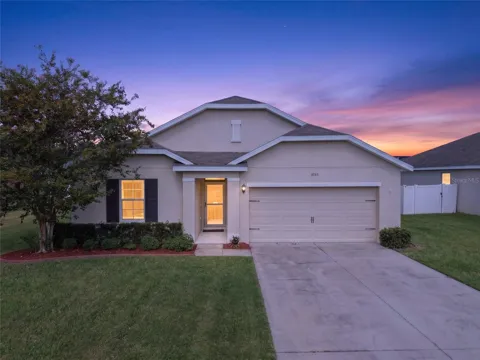 9785 PEPPER TREE TRAIL