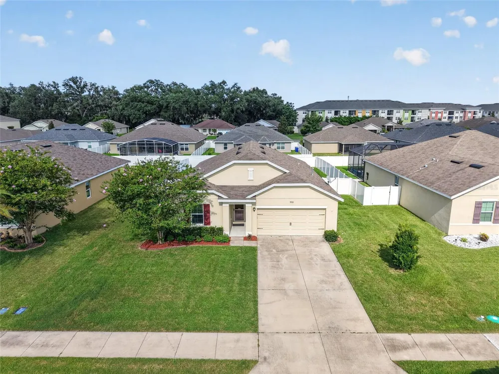 9785 PEPPER TREE TRAIL Wildwood, FL 34785