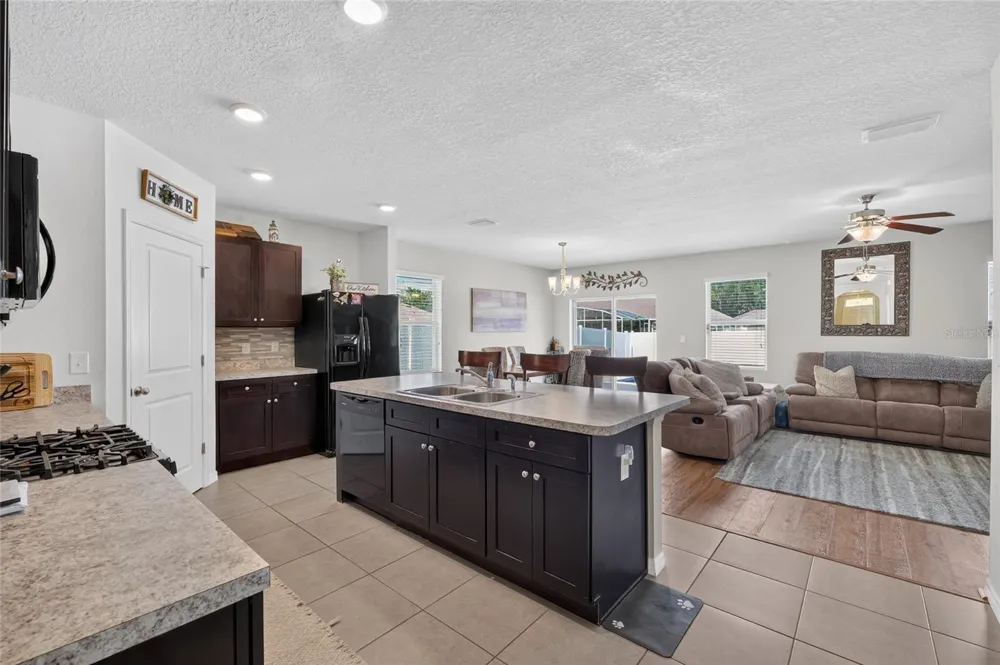 9785 PEPPER TREE TRAIL Wildwood, FL 34785