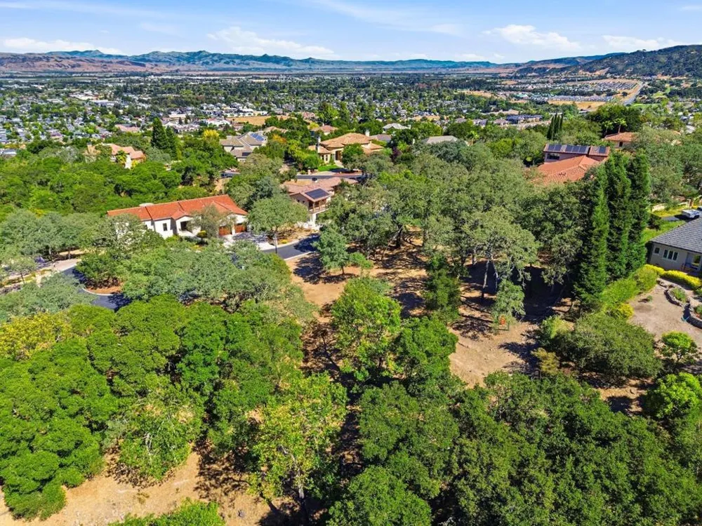 8341 Winter Green Court Gilroy, CA 95020