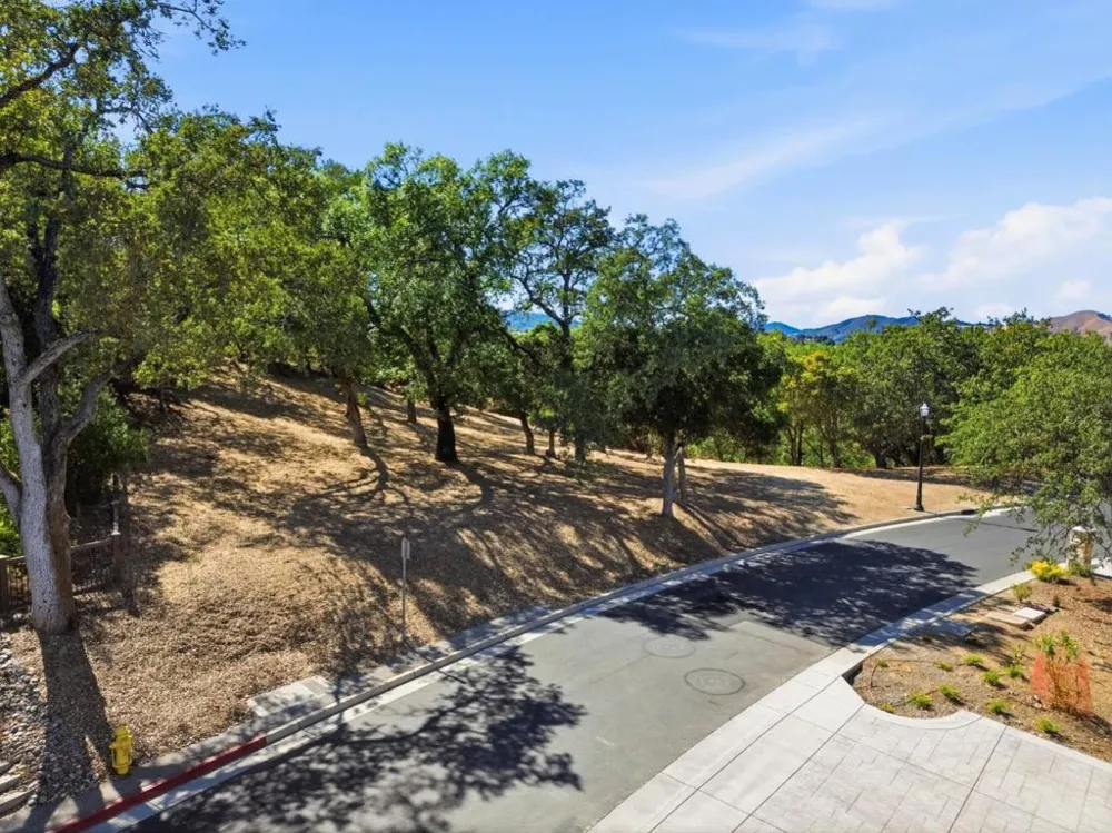 8341 Winter Green Court Gilroy, CA 95020