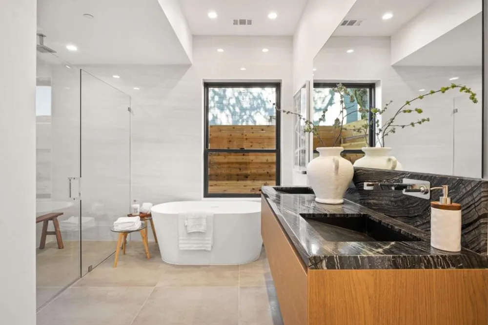 3724 Laurel Way Redwood City, CA 94062