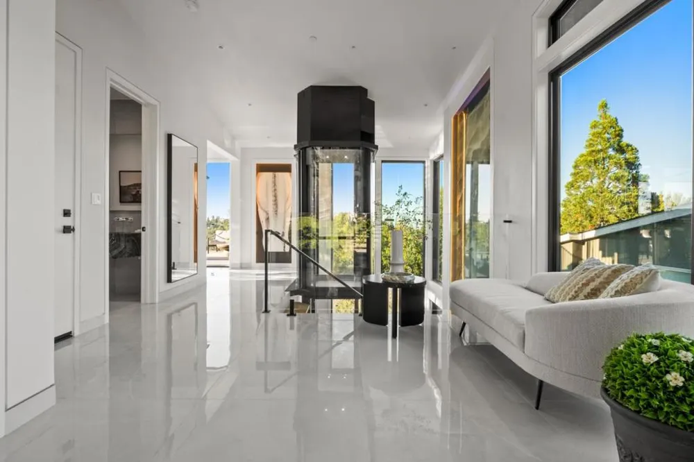 3724 Laurel Way Redwood City, CA 94062