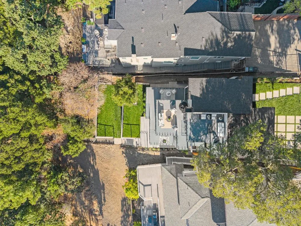 3724 Laurel Way Redwood City, CA 94062