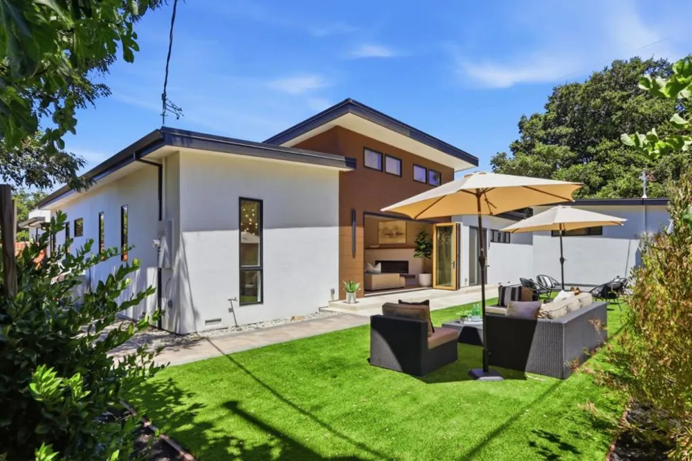 1720 Penny Way Los Altos, CA 94024