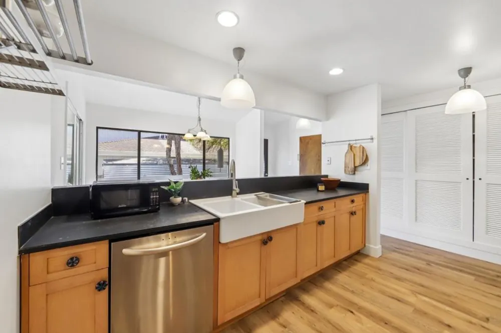 1161 Tamarind Street Montara, CA 94037