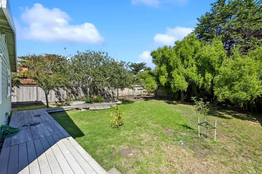 1161 Tamarind Street Montara, CA 94037