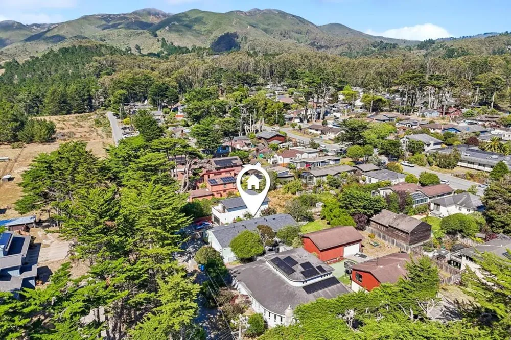 1161 Tamarind Street Montara, CA 94037