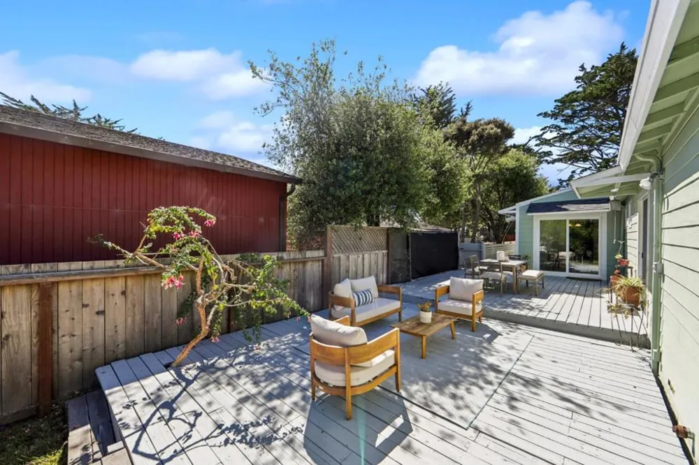 1161 Tamarind Street Montara, CA 94037