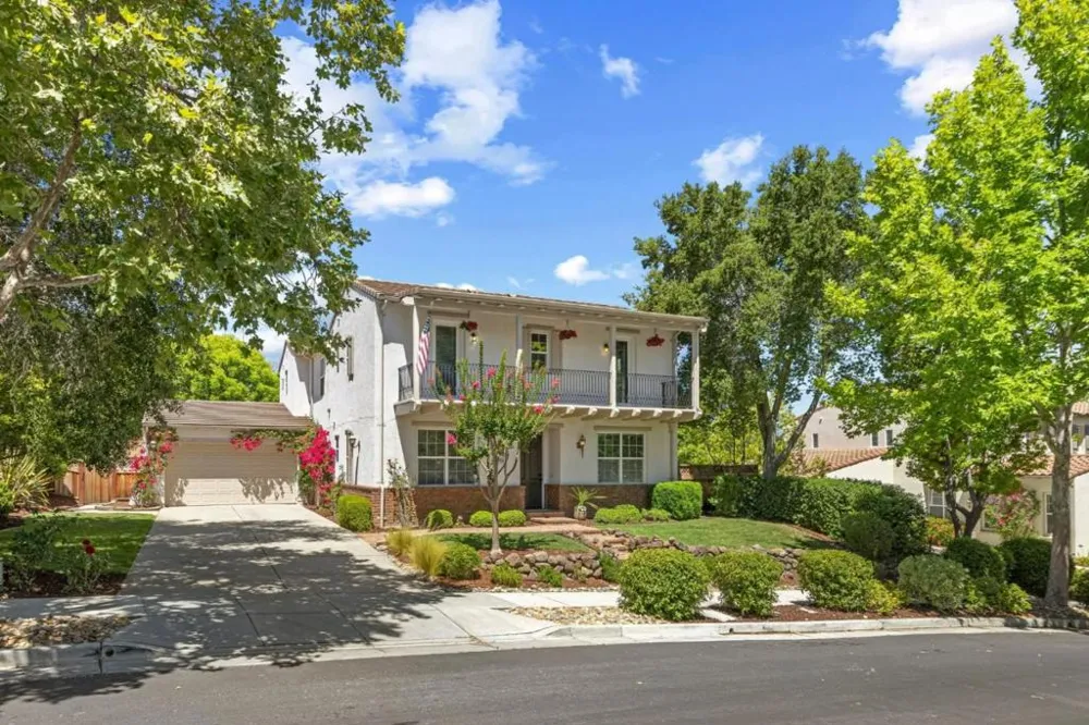 2730 Club Drive Gilroy, CA 95020