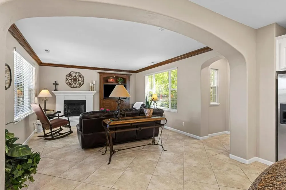 2730 Club Drive Gilroy, CA 95020