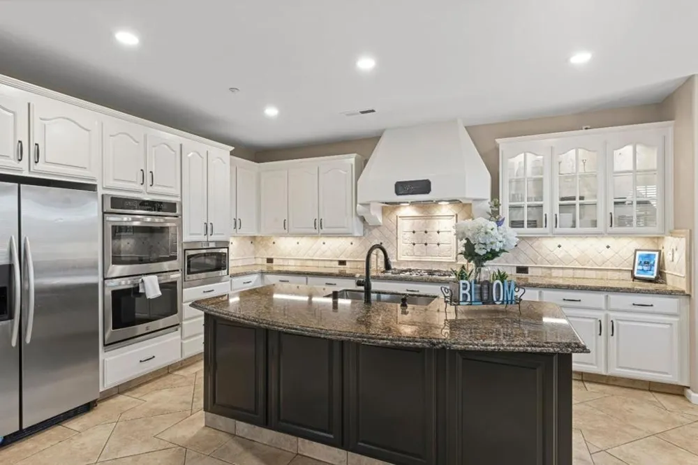 2730 Club Drive Gilroy, CA 95020