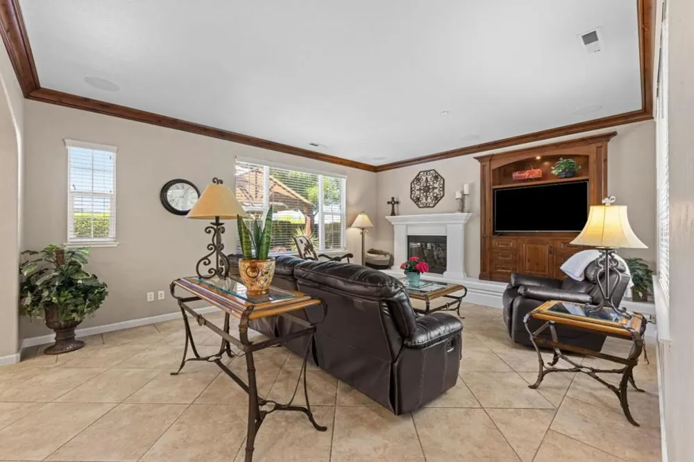 2730 Club Drive Gilroy, CA 95020