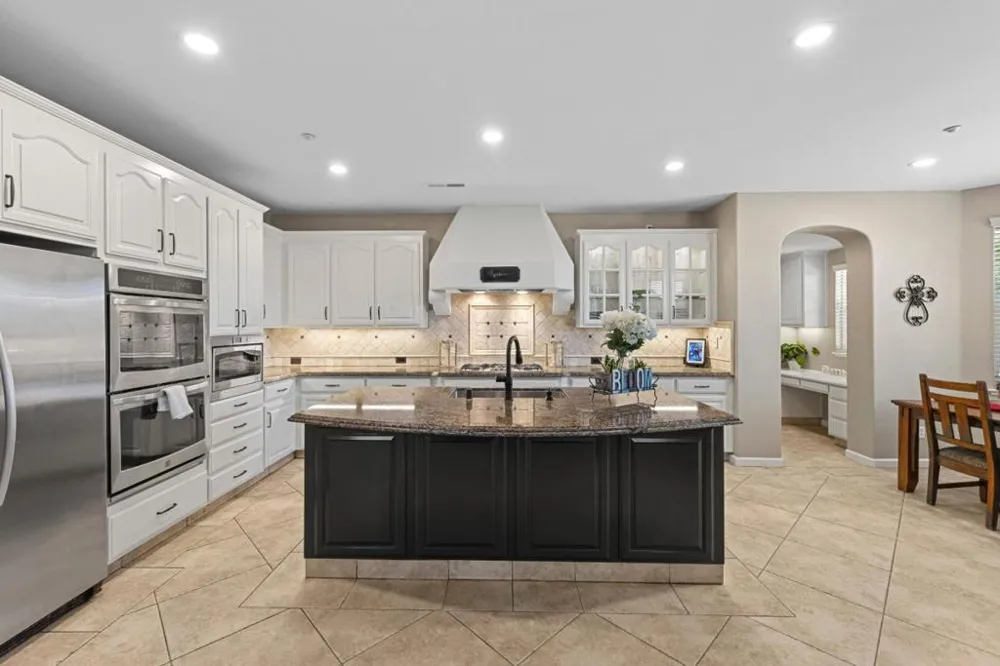 2730 Club Drive Gilroy, CA 95020