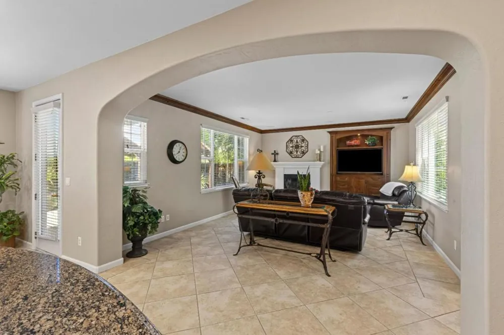 2730 Club Drive Gilroy, CA 95020